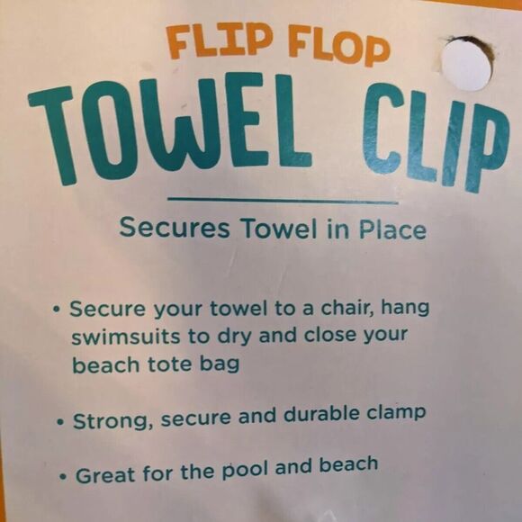 NEW Flip Flop Towel Clips Set Of 2 - Summer Vacation Beach Pool Accessories - Picture 5 of 5